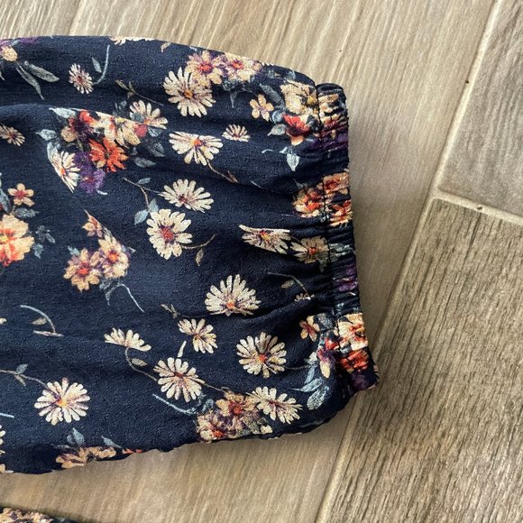 Rewind off the shoulder top - Picture 3 of 5